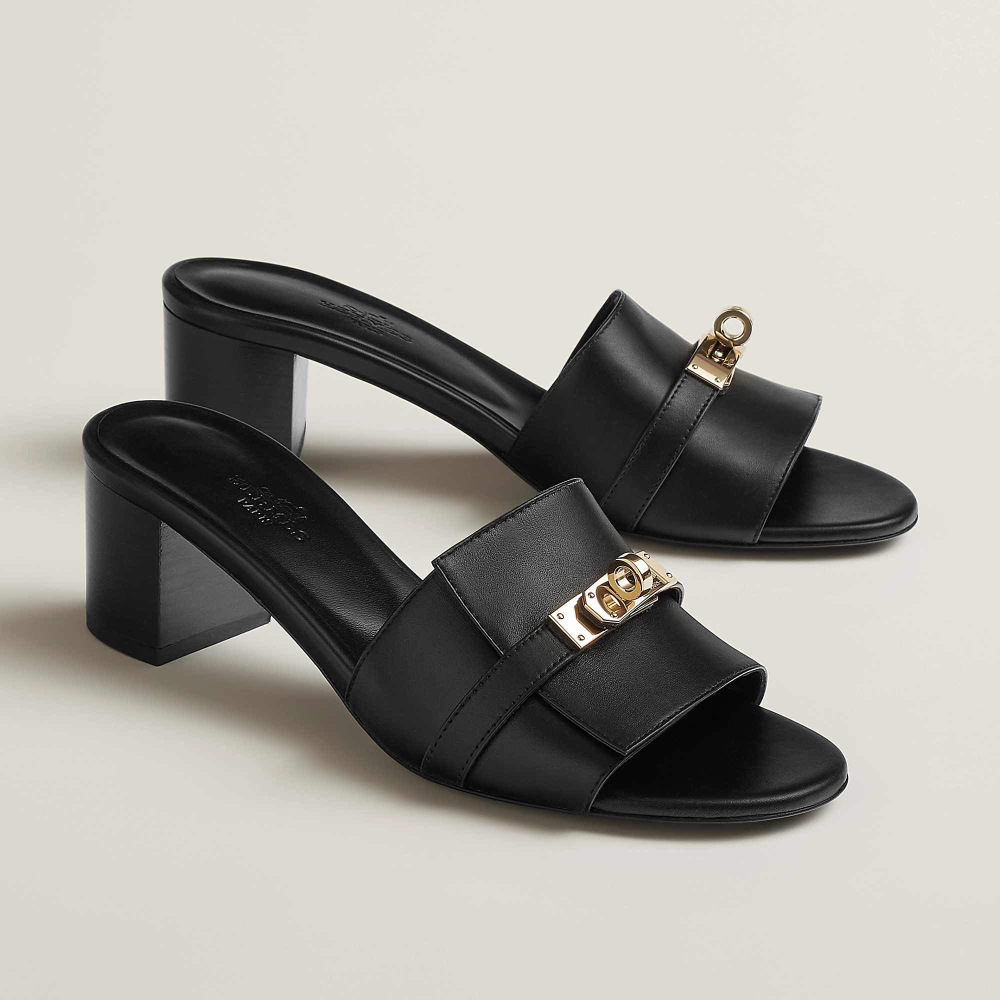 gigi-50-sandal–232131Z 02-front-wm-1-0-0-2000-2000-q99_g